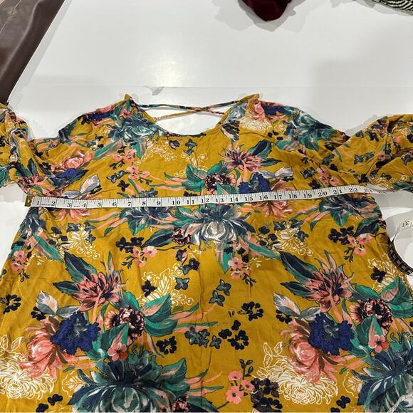 Ava‎ & Viv Mustard Floral Print 3/4 Sleeve Bell Sleeve Strappy Blouse Size 3X - Picture 9 of 10